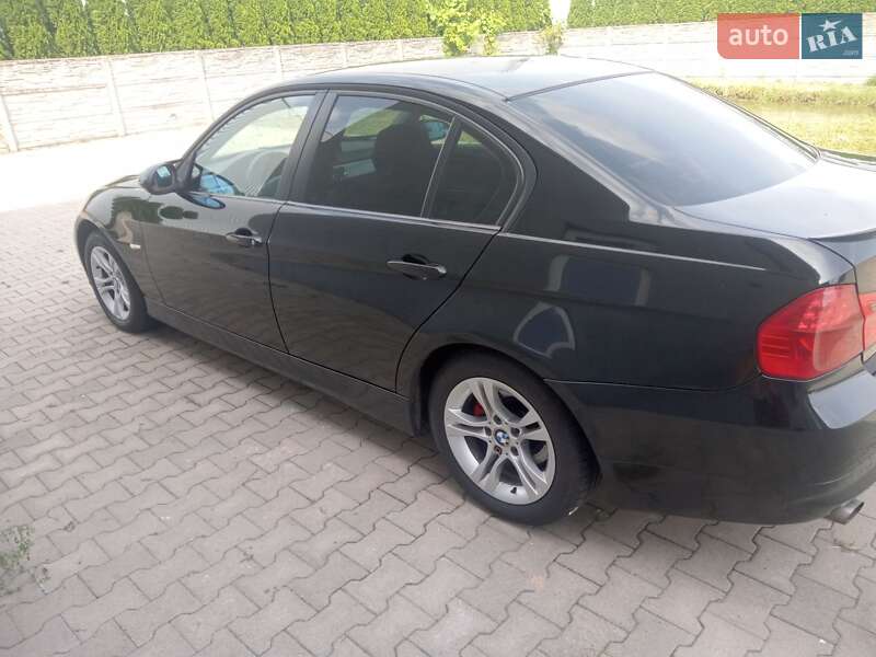 Седан BMW 3 Series 2005 в Івано-Франківську