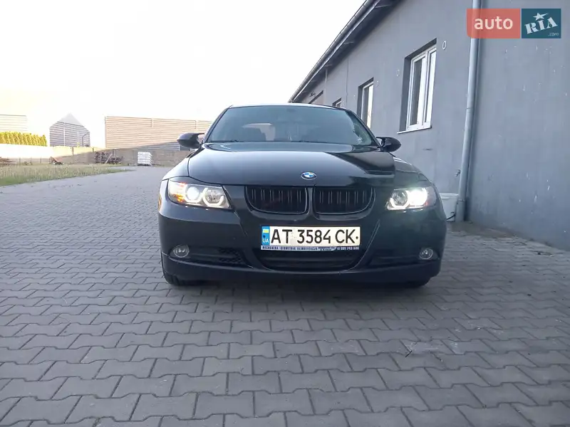 BMW 3 Series 2005 VIN WBAVA71000KR39578 фото оголошення 102 з 151