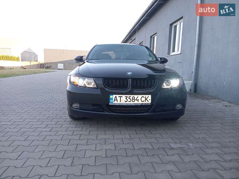 Седан BMW 3 Series 2005 в Івано-Франківську
