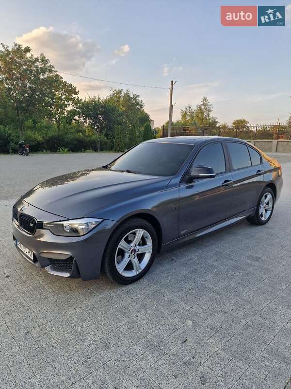 Седан BMW 3 Series 2015 в Болграде