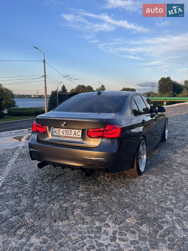 Седан BMW 3 Series 2016 в Дніпрі фото 4 Седан BMW 3 Series 2016 в Дніпрі