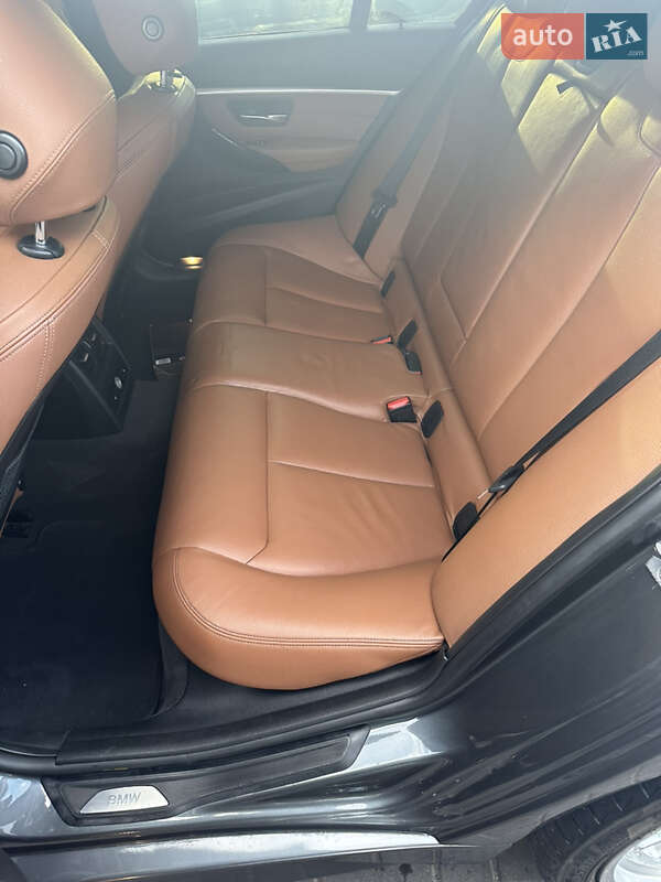 Седан BMW 3 Series 2016 в Дніпрі фото 12 Седан BMW 3 Series 2016 в Дніпрі