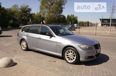 Универсал BMW 3 Series 2010 в Львове