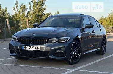 Седан BMW 3 Series 2019 в Дубні