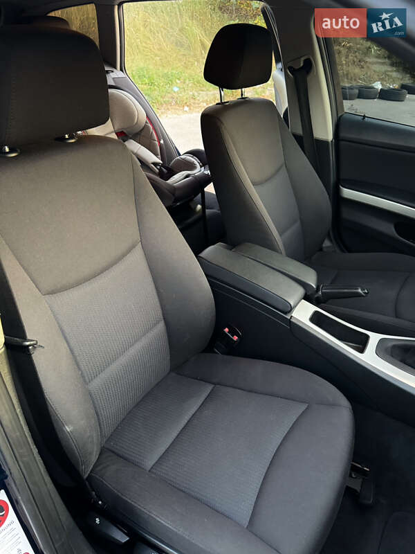Универсал BMW 3 Series 2011 в Вышгороде