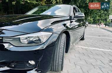 Седан BMW 3 Series 2015 в Тернополе