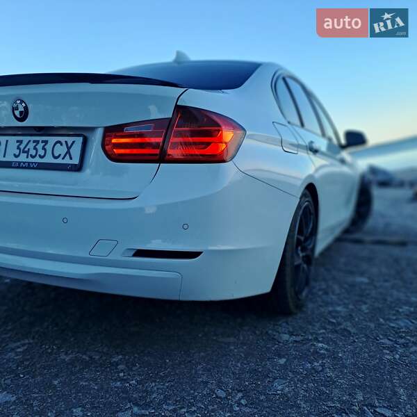 Седан BMW 3 Series 2013 в Светловодске