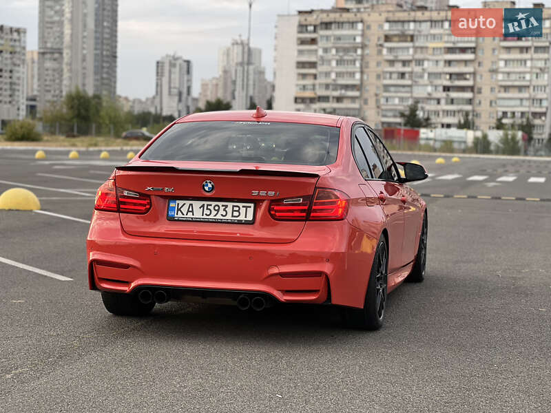 Седан BMW 3 Series 2013 в Киеве