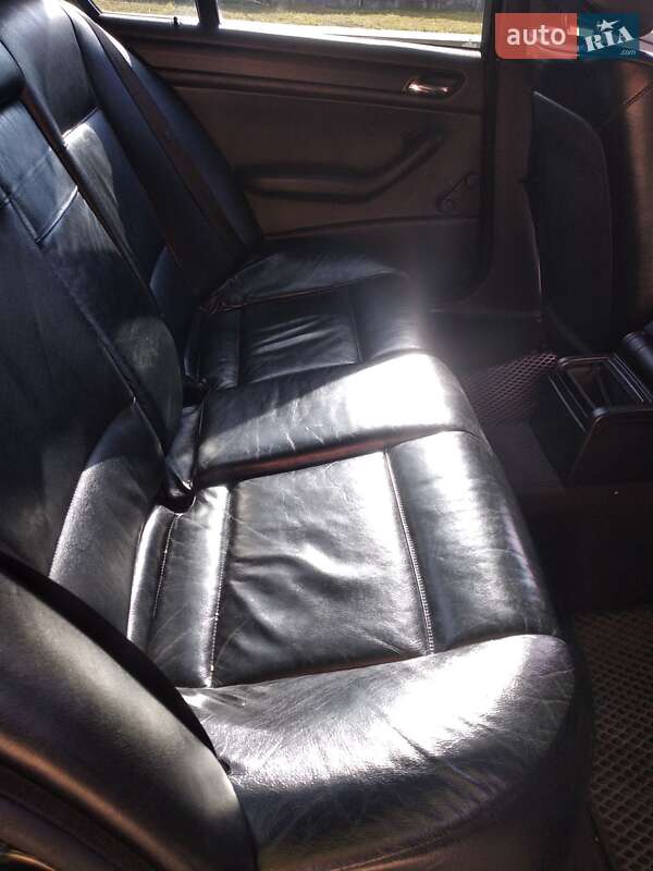 Седан BMW 3 Series 2000 в Львове