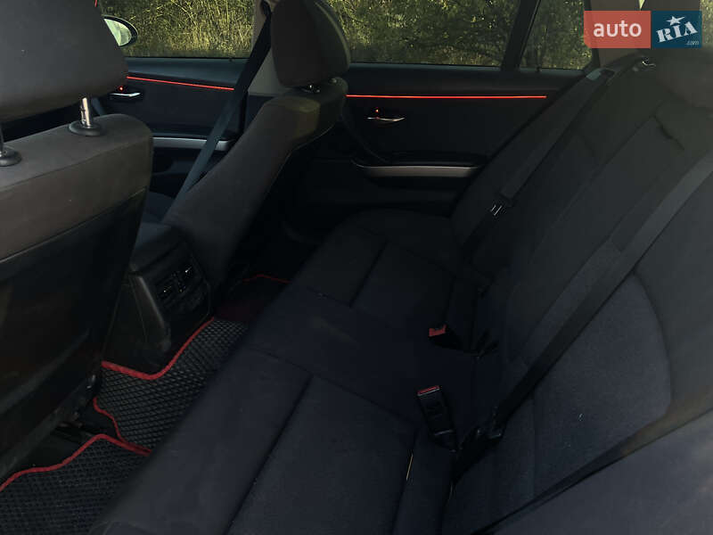 Универсал BMW 3 Series 2005 в Коломые