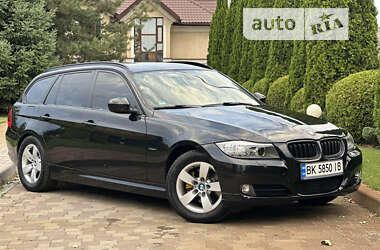 Универсал BMW 3 Series 2010 в Сарнах