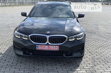 Седан BMW 3 Series 2019 в Львові