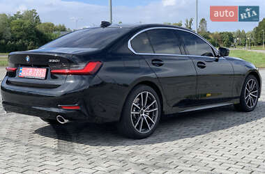 Седан BMW 3 Series 2019 в Львове