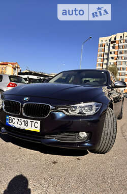 Седан BMW 3 Series 2013 в Львове