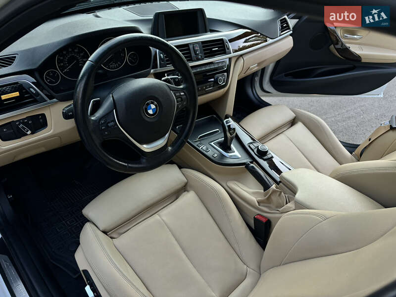 Седан BMW 3 Series 2017 в Киеве