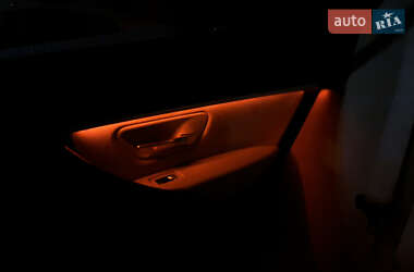 Седан BMW 3 Series 2017 в Киеве