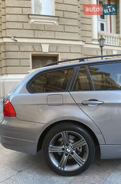 Универсал BMW 3 Series 2009 в 