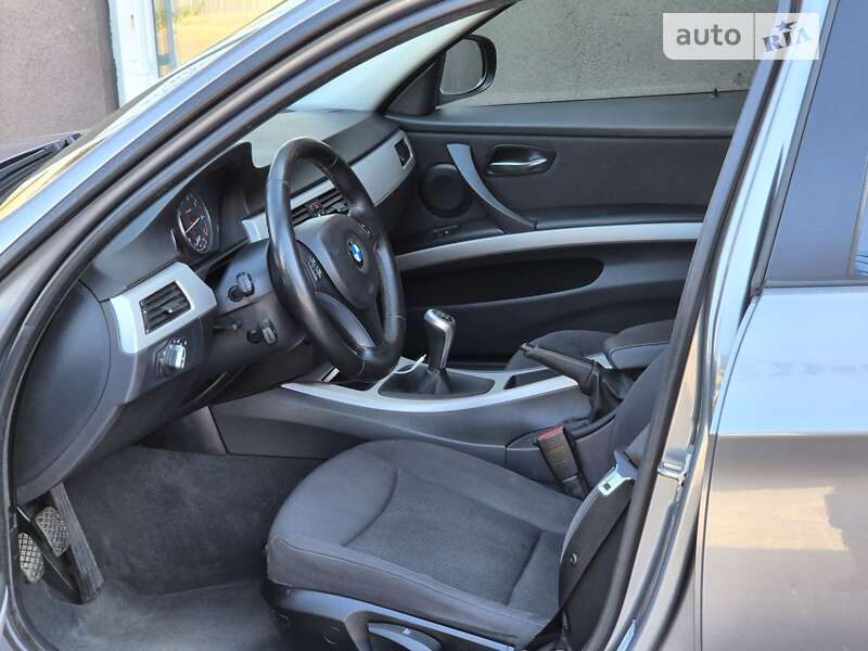 Універсал BMW 3 Series 2009 в Харкові
