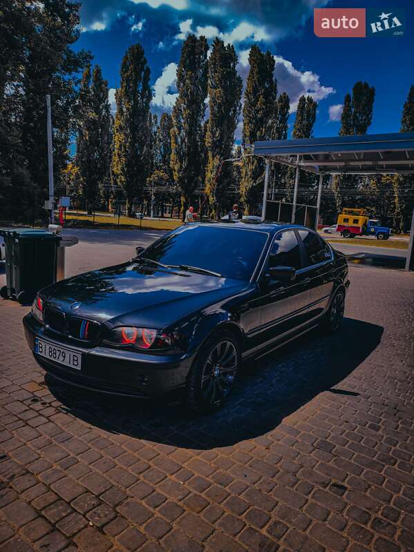 Седан BMW 3 Series 2004 в Глобине