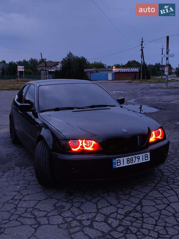 Седан BMW 3 Series 2004 в Глобине