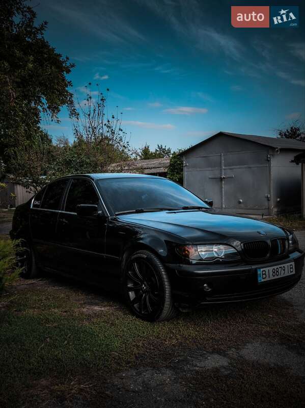 Седан BMW 3 Series 2004 в Глобине