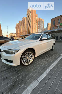 Универсал BMW 3 Series 2014 в Киеве