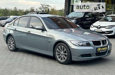 Седан BMW 3 Series 2006 в Чернівцях