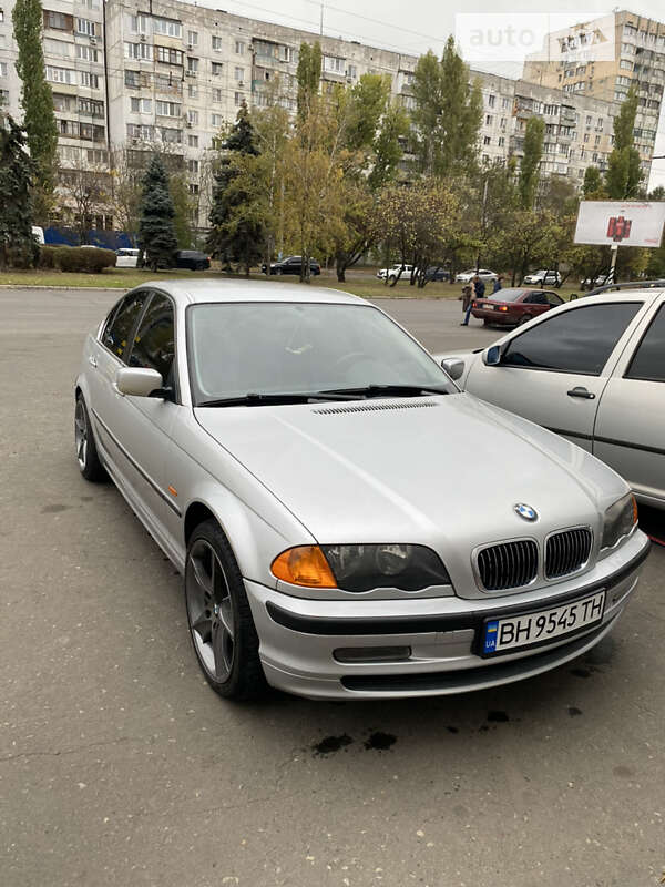 Седан BMW 3 Series 2000 в Одесі