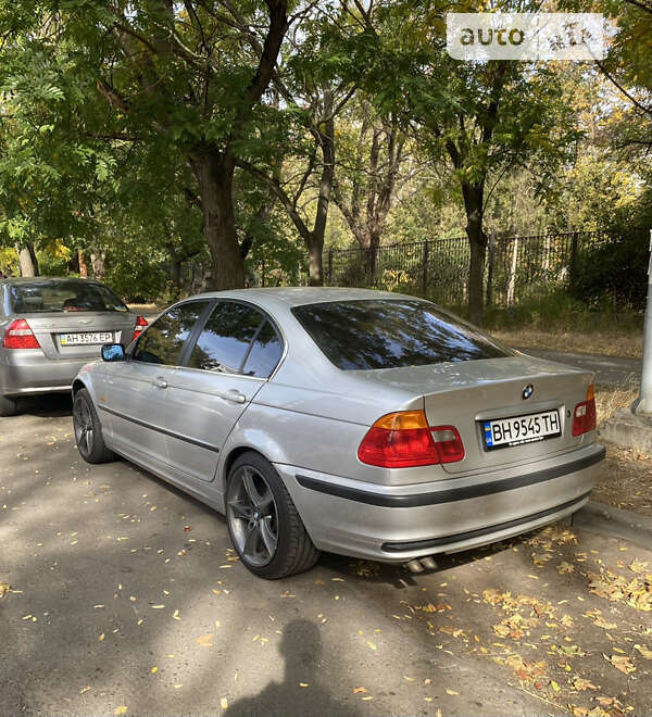 Седан BMW 3 Series 2000 в Одесі
