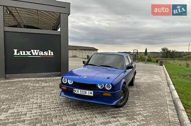 Седан BMW 3 Series 1985 в Шумске