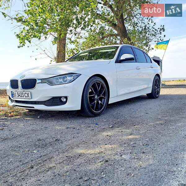 Седан BMW 3 Series 2013 в Светловодске