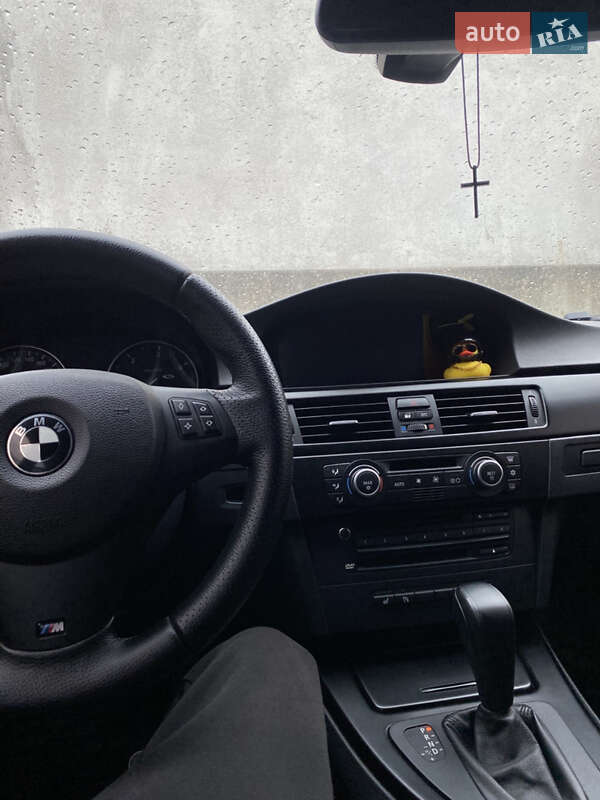 Универсал BMW 3 Series 2008 в Киеве фото 21 Универсал BMW 3 Series 2008 в Киеве