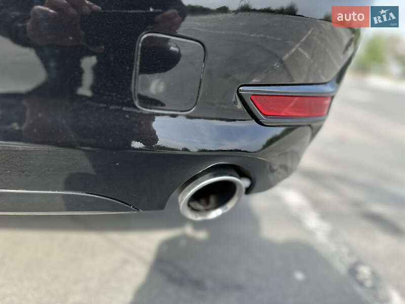 Седан BMW 3 Series 2019 в Киеве