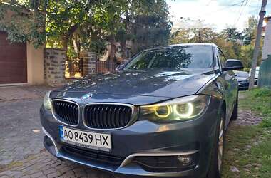 Седан BMW 3 Series 2017 в Ужгороді