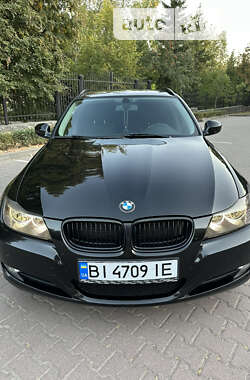 Універсал BMW 3 Series 2010 в Миргороді