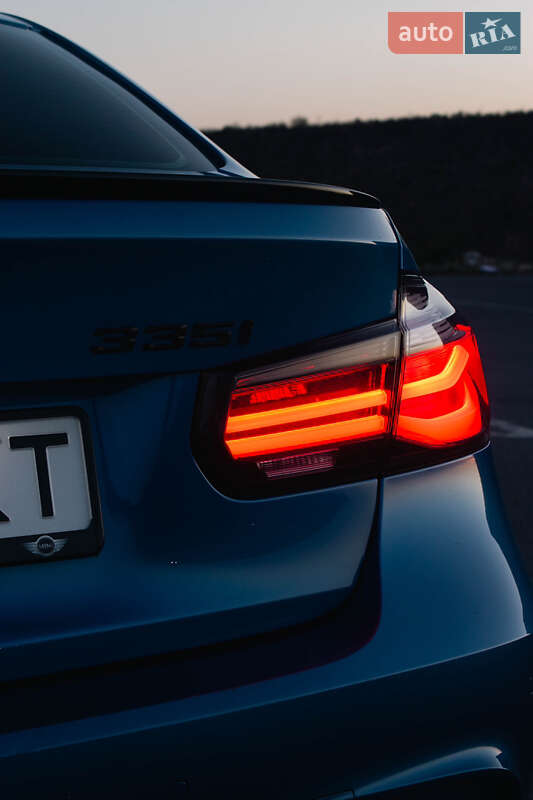 Седан BMW 3 Series 2014 в Днепре