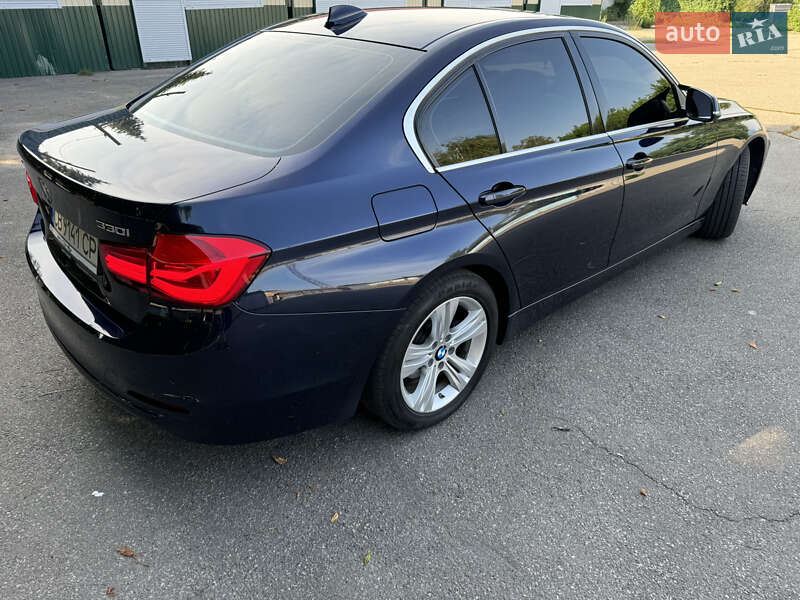 Седан BMW 3 Series 2017 в Чернигове