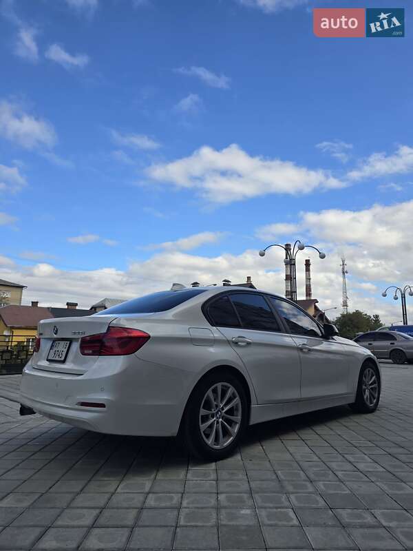 Седан BMW 3 Series 2015 в Ивано-Франковске