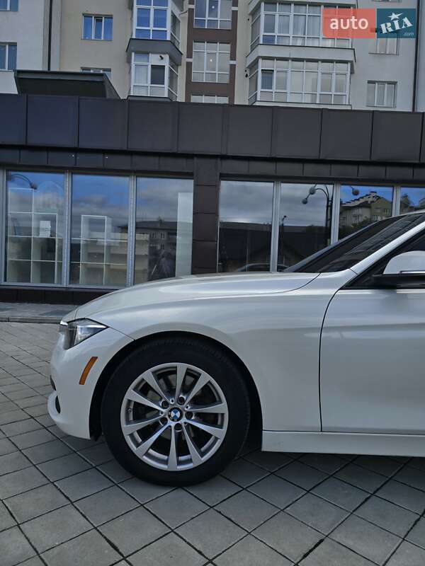 Седан BMW 3 Series 2015 в Ивано-Франковске