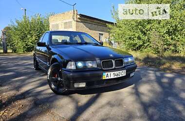 Седан BMW 3 Series 1995 в Обухові