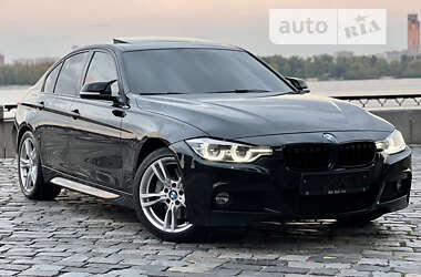 Седан BMW 3 Series 2016 в Киеве