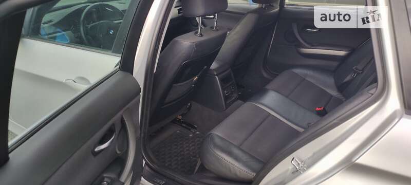 Универсал BMW 3 Series 2006 в Николаеве