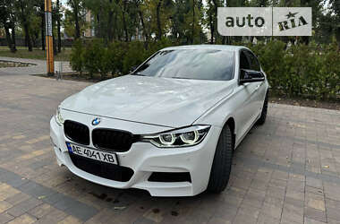 Седан BMW 3 Series 2016 в Дніпрі