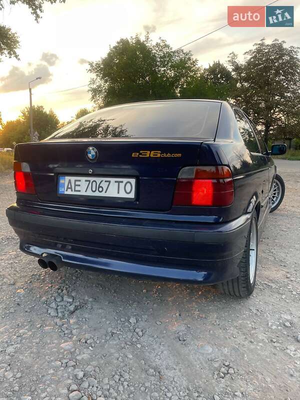 Купе BMW 3 Series 1995 в Новомосковске