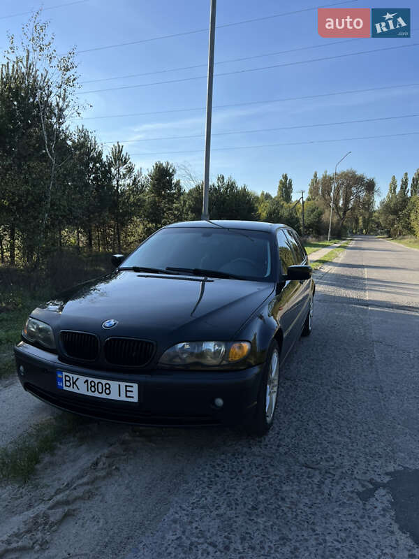 Универсал BMW 3 Series 2005 в Вараше