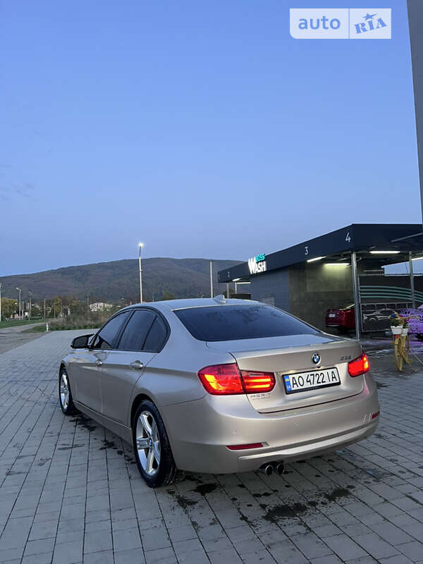 Седан BMW 3 Series 2013 в Виноградове
