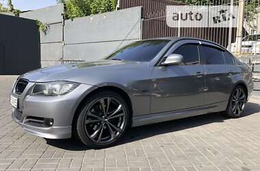 Седан BMW 3 Series 2010 в Днепре