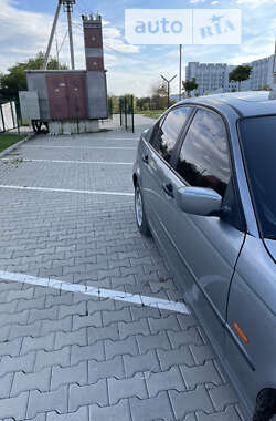 Седан BMW 3 Series 2004 в Львові