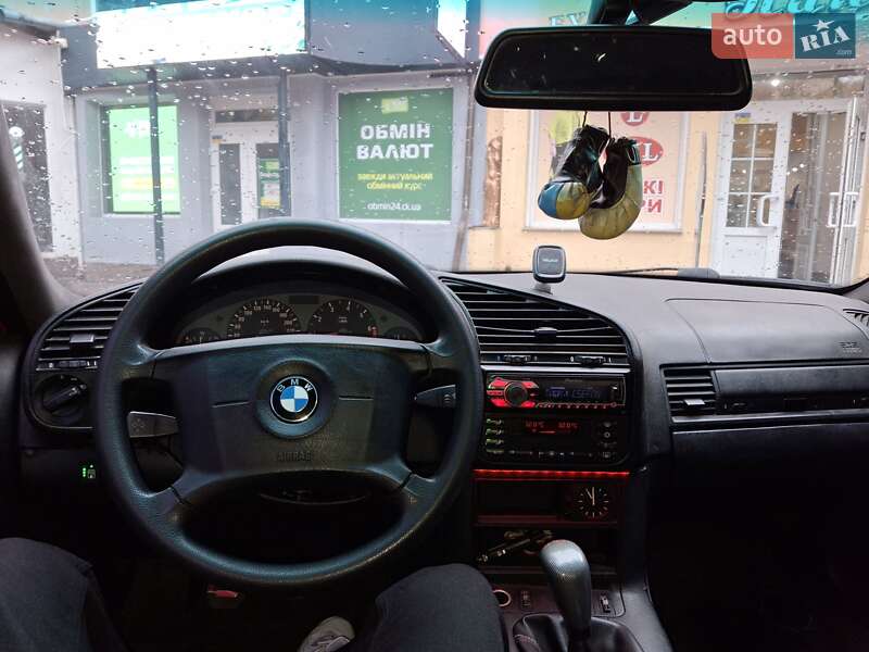 Седан BMW 3 Series 1996 в Черкассах
