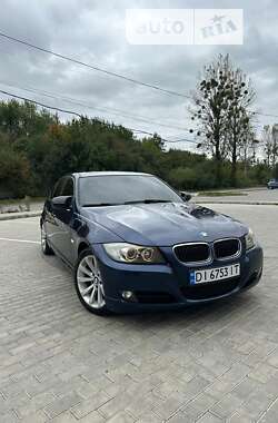 Седан BMW 3 Series 2010 в Львове